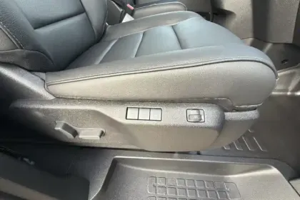 Photo 32 Peugeot Expert  CA FIXE M BLUEHDI 180 S&S EAT8