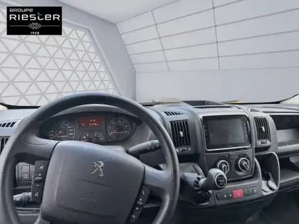 Photo 7 Peugeot Boxer  TOLE 3.0 T L1H1 BLUEHDI 120 S&S BVM6