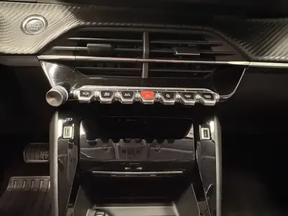 Photo 27 Peugeot 208  PureTech 100 S&S EAT8