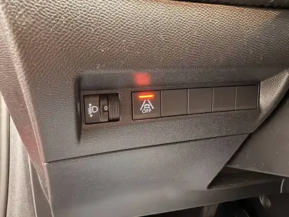 Photo 32 Peugeot 208  PureTech 100 S&S EAT8