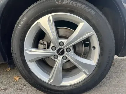 Photo 8 Audi Q5  50 TFSI e 299 S tronic 7 Quattro