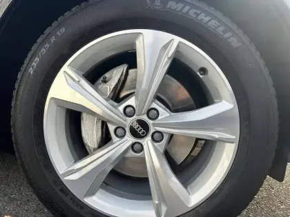 Photo 10 Audi Q5  50 TFSI e 299 S tronic 7 Quattro