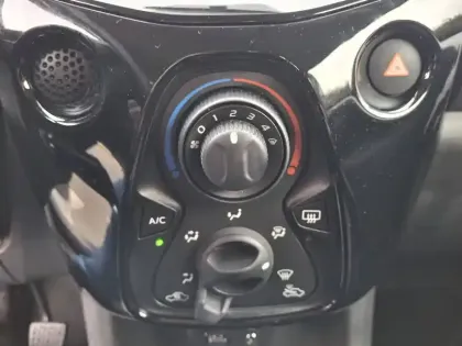 Photo 30 Peugeot 108  VTi 72ch S&S BVM5