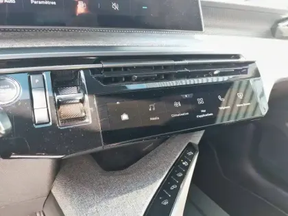 Photo 13 Peugeot 3008  Hybrid 136 e-DCS6