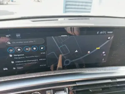 Photo 14 Peugeot 3008  Hybrid 136 e-DCS6