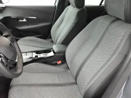 Photo 10 Peugeot 208  Hybrid 110 e-DCS6