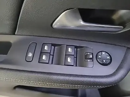 Photo 50 Opel Mokka  Electrique 136 ch & Batterie 50 kWh