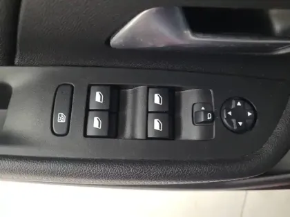 Photo 12 Opel Mokka  Electrique 136 ch & Batterie 50 kWh