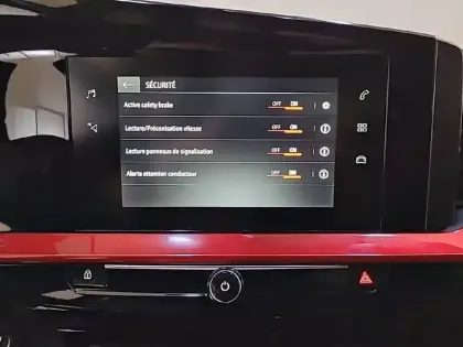 Photo 40 Opel Mokka  Electrique 136 ch & Batterie 50 kWh