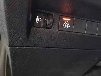 Photo 29 Peugeot 208  PureTech 100 S&S BVM6