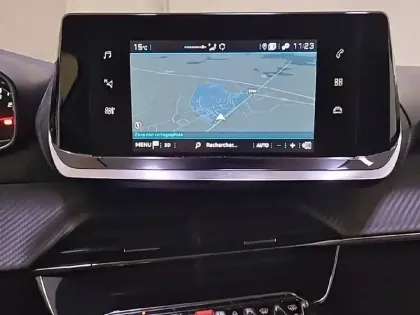 Photo 18 Peugeot 208  PureTech 100 S&S BVM6