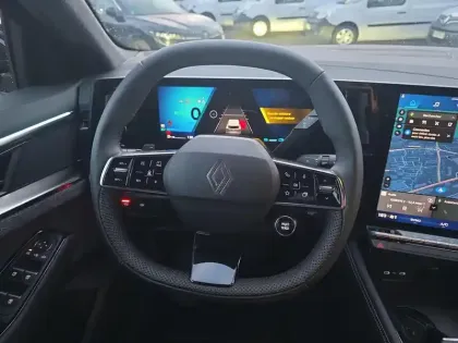 Photo 12 Renault Espace  E-Tech hybrid 200