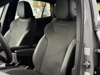 Photo 17 Volkswagen Id.4  286 ch Pro