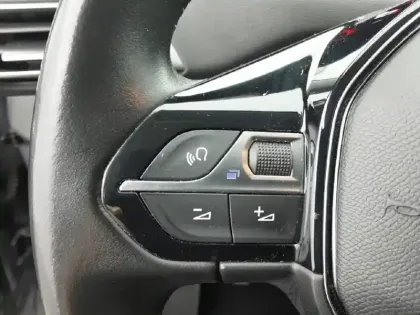 Photo 20 Peugeot 5008  BlueHDi 130ch S&S BVM6