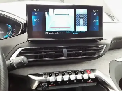 Photo 17 Peugeot 3008  Hybrid 225 e-EAT8