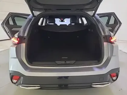 Photo 5 Peugeot 308  SW BlueHDi 130ch S&S EAT8