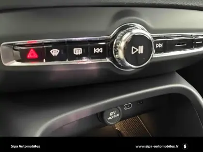 Photo 27 Volvo Xc40  B3 163 ch DCT7