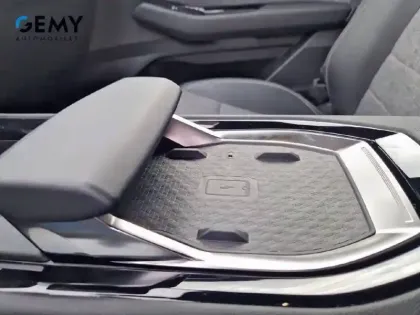 Photo 41 Renault Espace  E-Tech full hybrid 200 GSR2