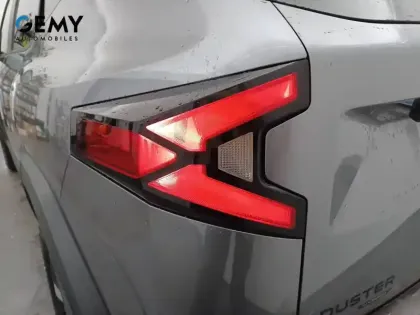 Photo 42 Dacia Duster  Hybrid 140