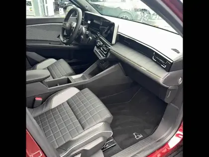 Photo 7 Renault 4 Renault  E-Tech Electrique 150 ch autonomie confort