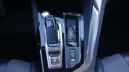 Photo 21 Peugeot 3008  BlueHDi 130ch S&S EAT8