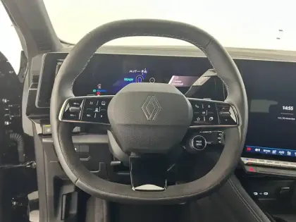 Photo 23 Renault Austral  E-Tech full hybrid 200 GSR2