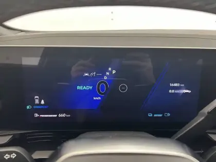 Photo 25 Renault Austral  E-Tech full hybrid 200 GSR2