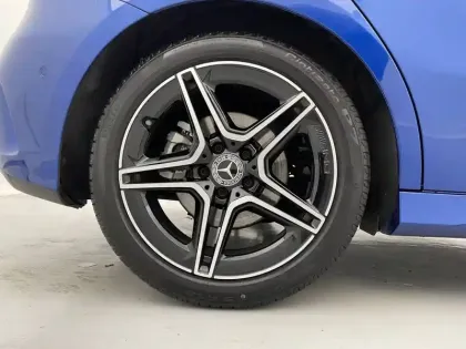 Photo 53 Mercedes Classe A  200 7G-DCT