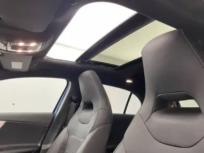 Photo 32 Mercedes Classe A  200 7G-DCT