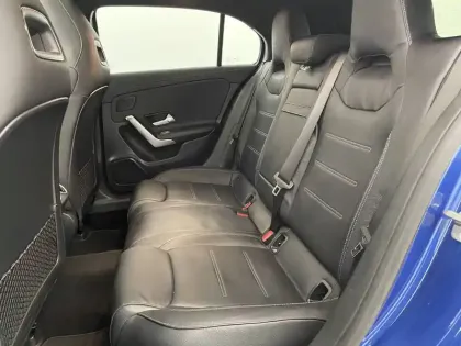 Photo 15 Mercedes Classe A  200 7G-DCT