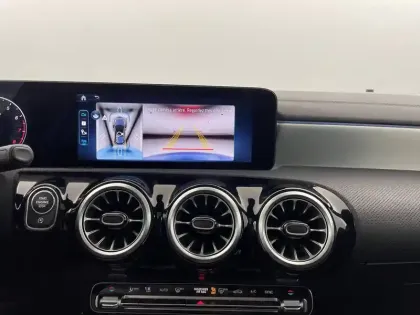 Photo 33 Mercedes Classe A  200 7G-DCT