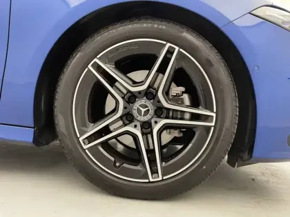 Photo 82 Mercedes Classe A  200 7G-DCT