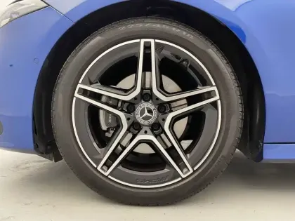 Photo 17 Mercedes Classe A  200 7G-DCT