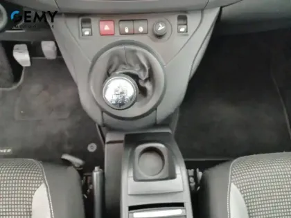 Photo 14 Peugeot Partner  Tepee 1.2L PureTech 110ch S&S BVM5