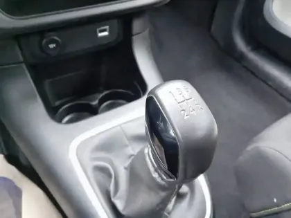 Photo 13 Citroën C3  PureTech 83 S&S BVM5