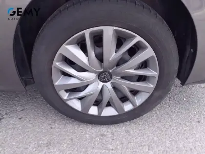 Photo 10 Peugeot 308  SW PureTech 110ch S&S BVM6