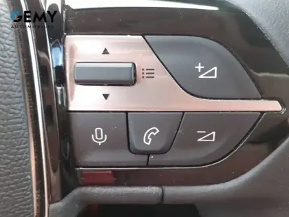 Photo 14 Peugeot 308  SW PureTech 110ch S&S BVM6