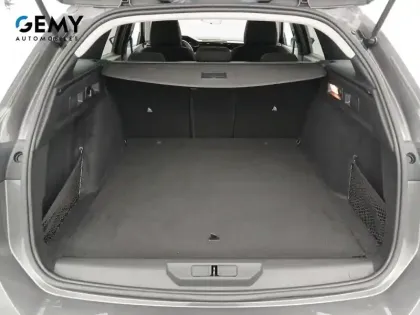 Photo 74 Peugeot 308  SW PureTech 110ch S&S BVM6