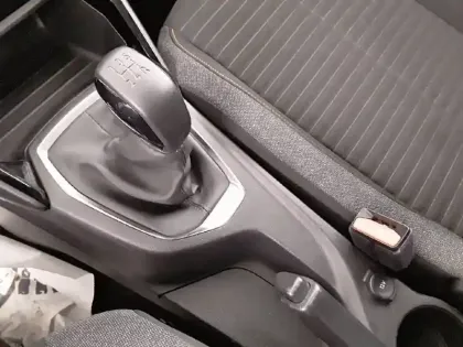 Photo 13 Peugeot 208  PureTech 75 S&S BVM5