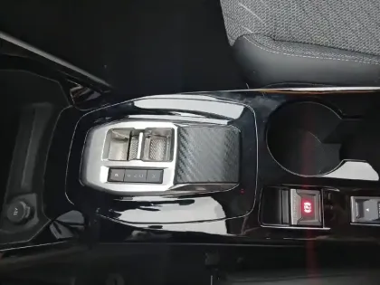 Photo 13 Peugeot 208  Hybrid 110 e-DCS6