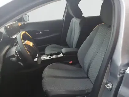 Photo 10 Peugeot 208  Hybrid 110 e-DCS6