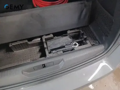 Photo 15 Peugeot 308  SW Electrique 54 kWh 156ch