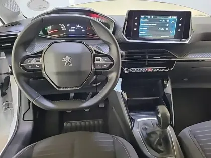 Photo 27 Peugeot 208  PureTech 75 S&S BVM5