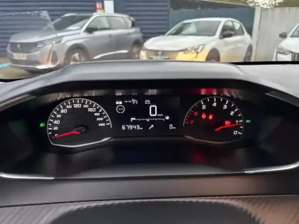 Photo 9 Peugeot 208  PureTech 75 S&S BVM5