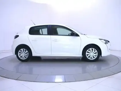 Photo 23 Peugeot 208  PureTech 75 S&S BVM5