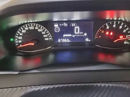 Photo 29 Peugeot 208  PureTech 75 S&S BVM5