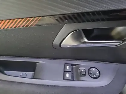 Photo 46 Peugeot 208  PureTech 75 S&S BVM5