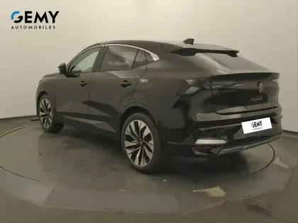 Photo 60 Renault Rafale  E-Tech full hybrid 200