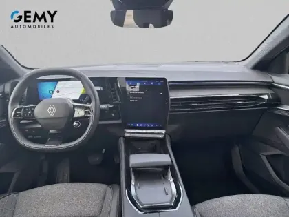 Photo 7 Renault Rafale  E-Tech full hybrid 200