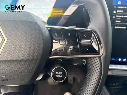 Photo 22 Renault Rafale  E-Tech full hybrid 200